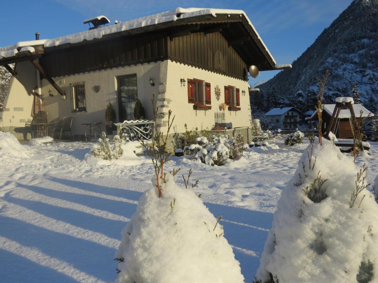 Ferienhaus Oetztal-Lodge Sautens Buitenkant foto