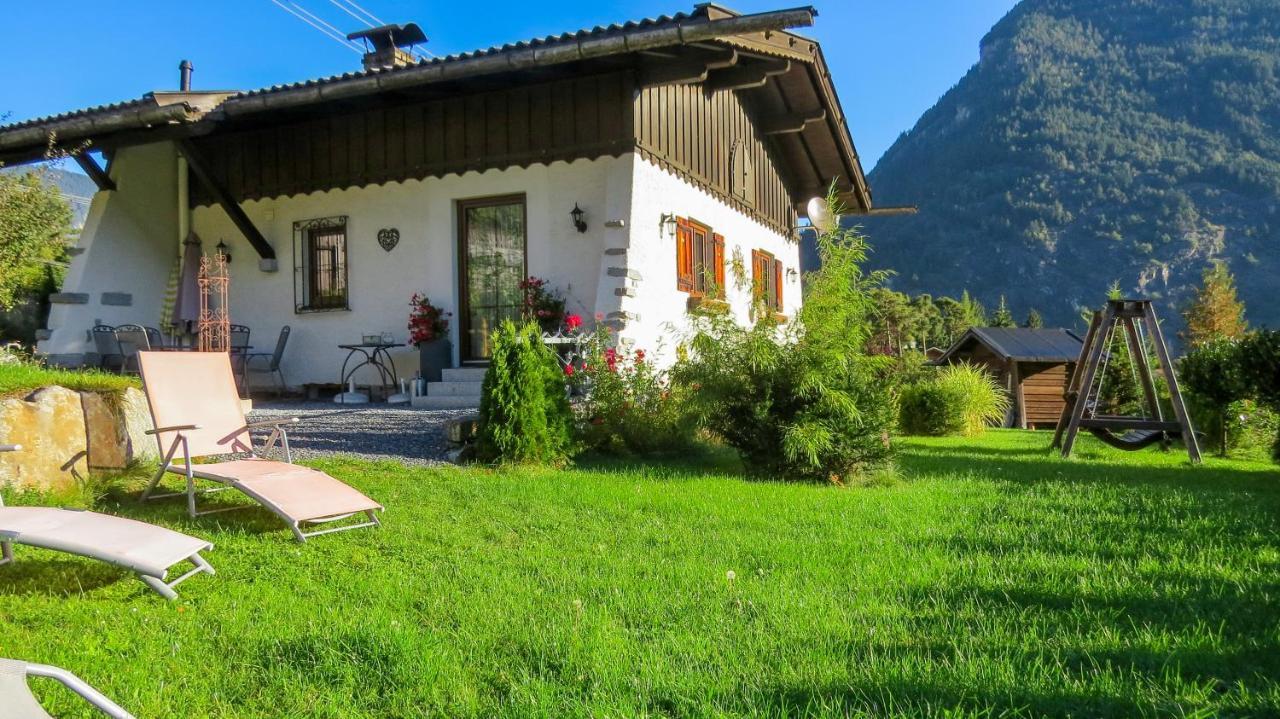 Ferienhaus Oetztal-Lodge Sautens Buitenkant foto